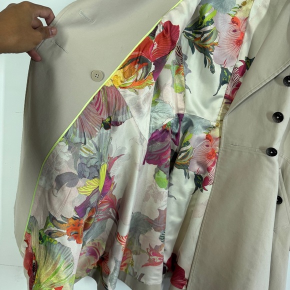 Ted Baker London Beige Trench Coat Size 2 Double Breasted Floral Lined Jacket - Picture 8 of 15